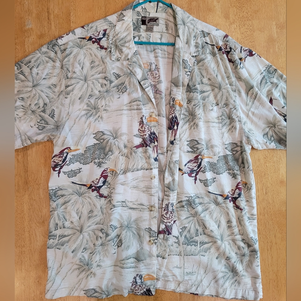 EUC Red Turtle hawaiian shirt